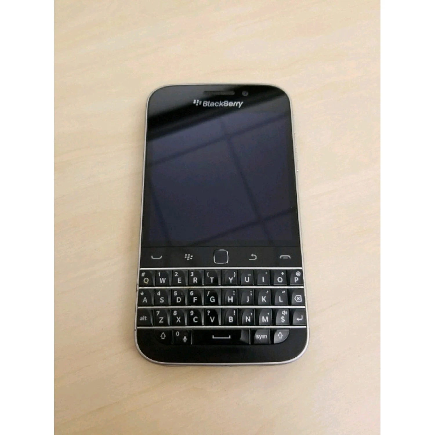 blackberry Q20 Classic ( working good, unlocked)