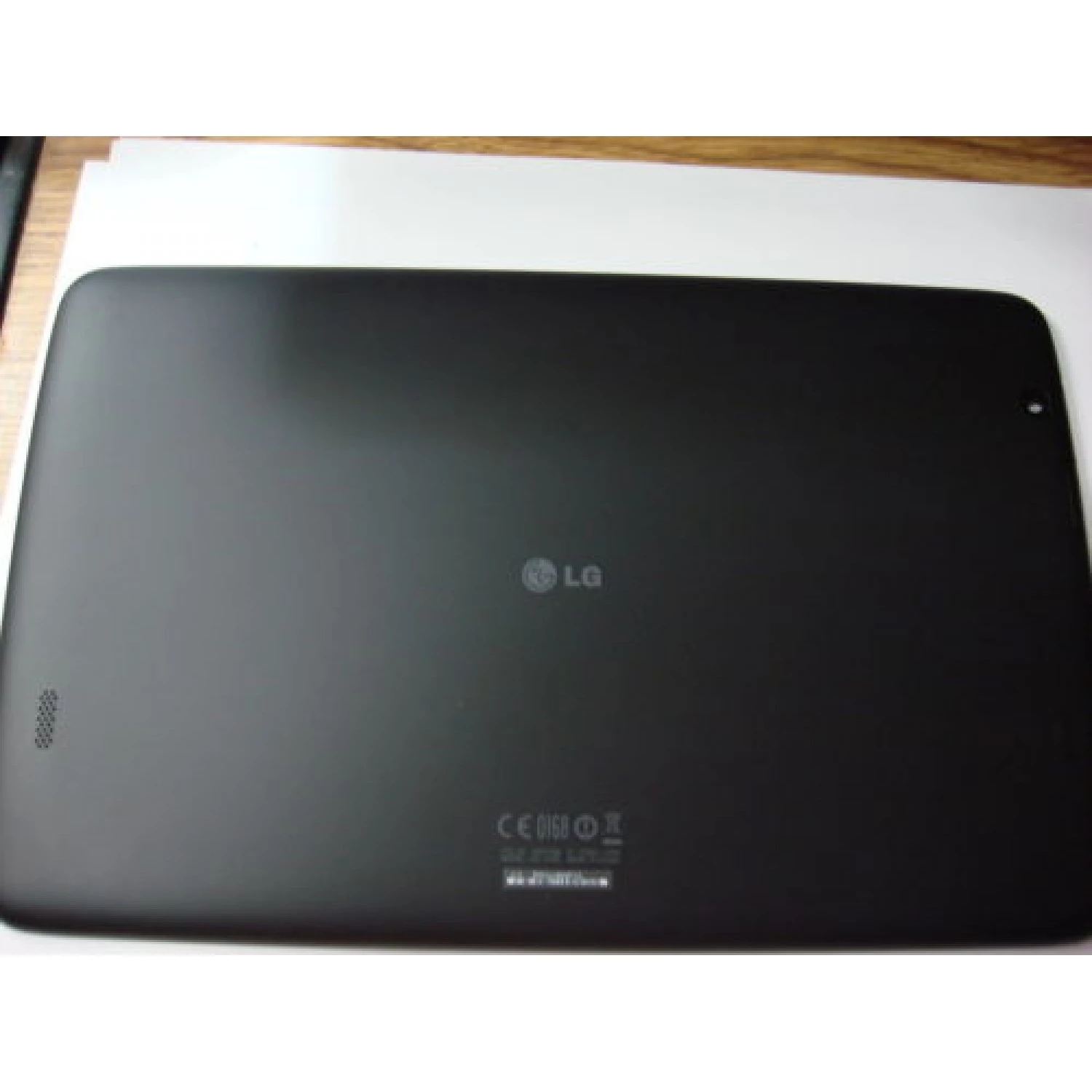 Back cover battery cover for LG G Pad 10.1" V700 VK700 (used, good condition)