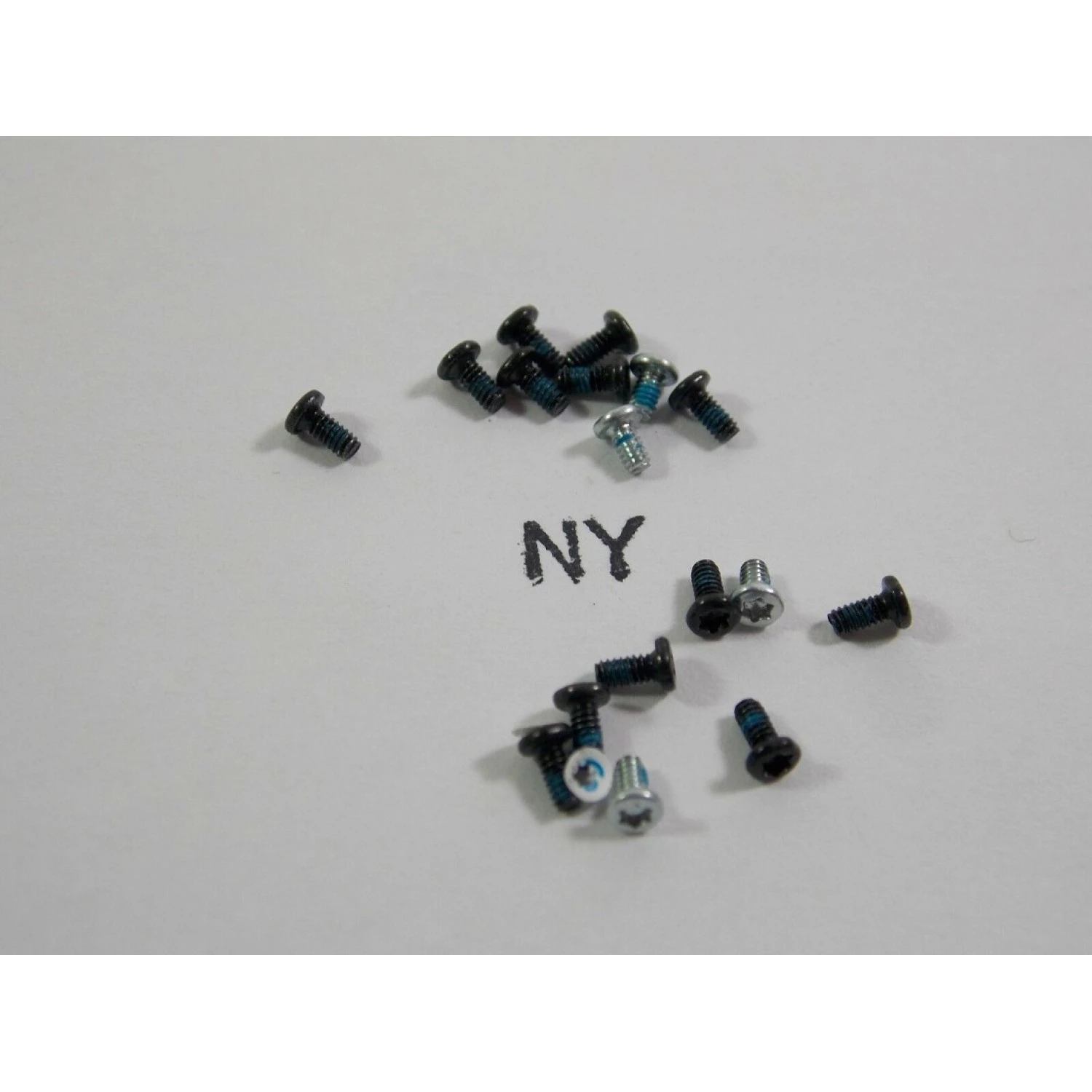 screw set for Motorola Moto E5 Play XT1921
