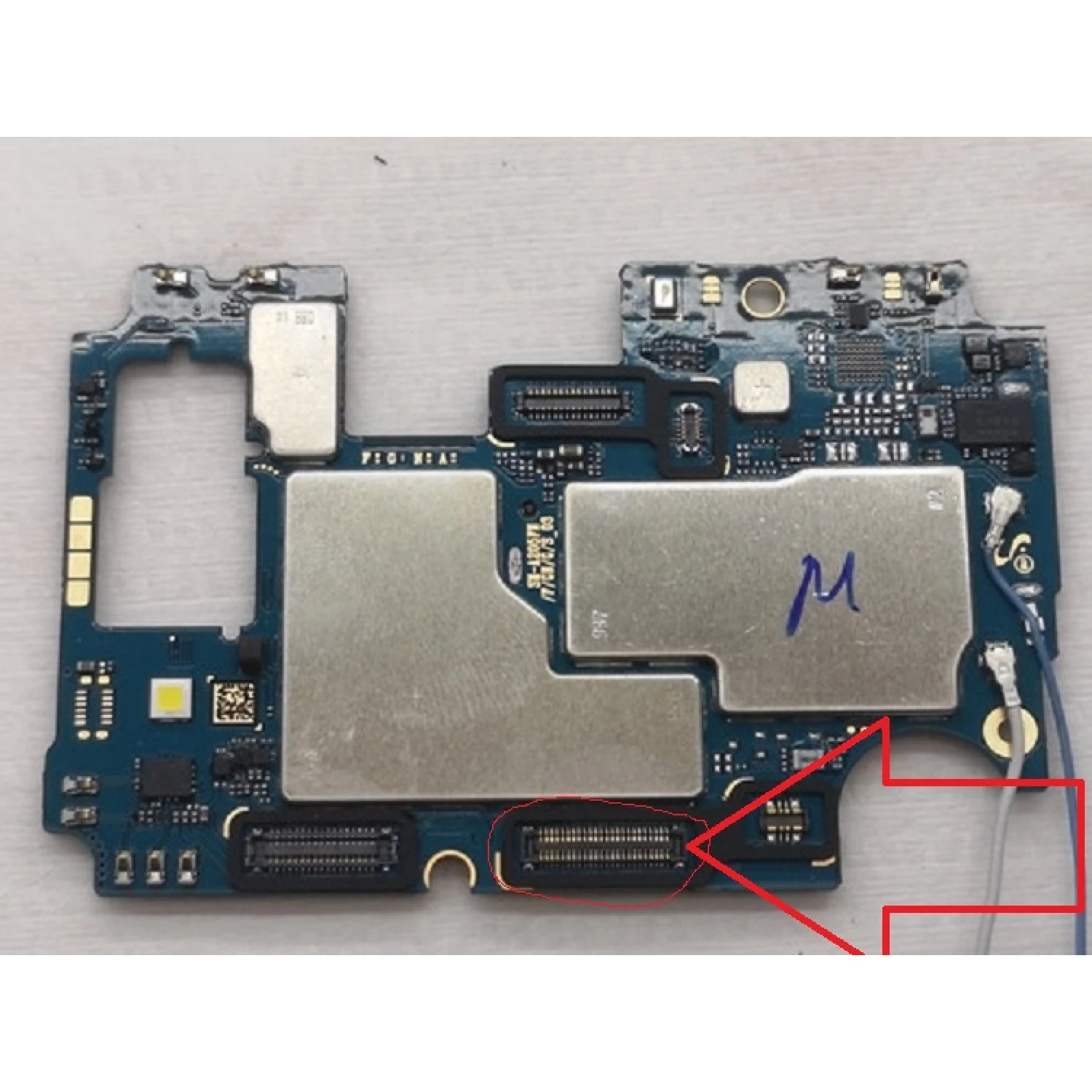 connector FPC charging flex on motherboard Samsung Galaxy A20 A205 A20E A202