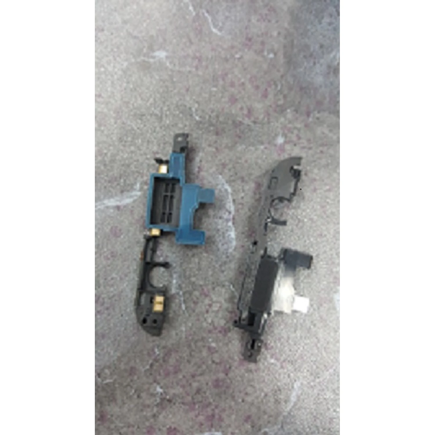 Antenna cover for HTC M9 One